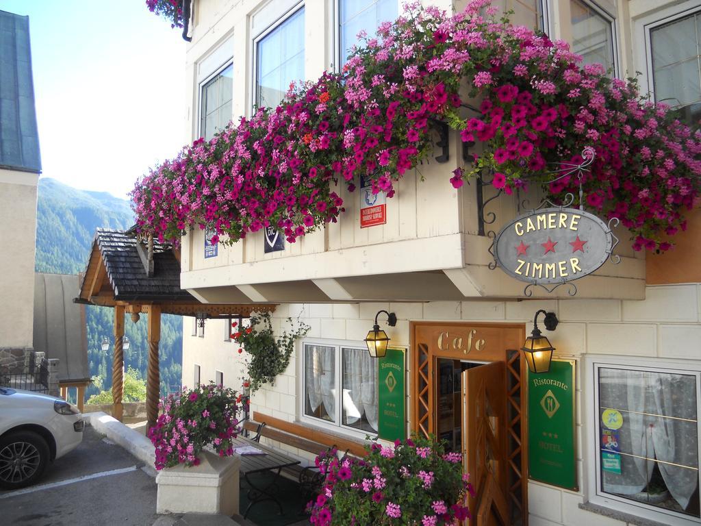 Albergo Alpino Арабба Экстерьер фото